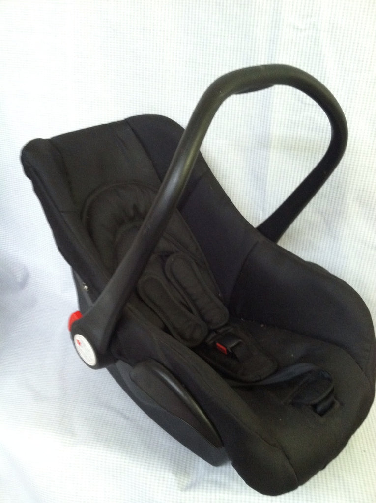 Baby Roues Car Seat - Safe and Stylish